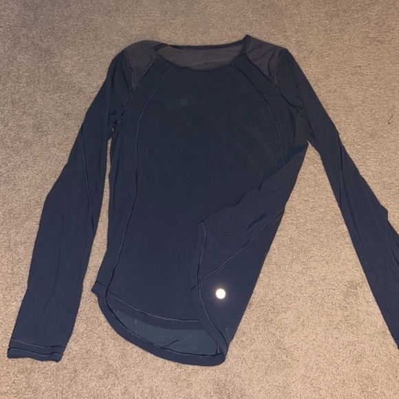 Lululemon Long Athletic Sleeve - Size Small - Barely Worn - Great Condition :) - Picture 1 of 4